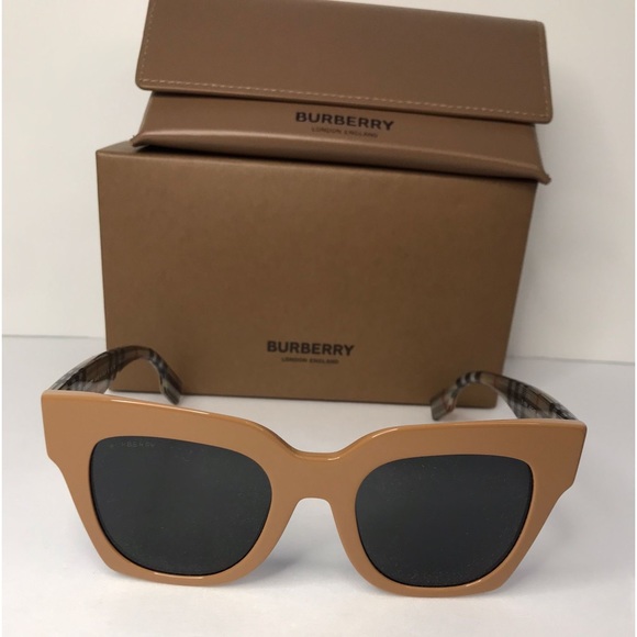 New - 💯 BURBERRY BE4364 KITTY SQUARE NUDE CHECK PRINT SUNGLASSES - Picture 3 of 13